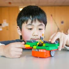 Maker and creator workshop 8-12 yrs